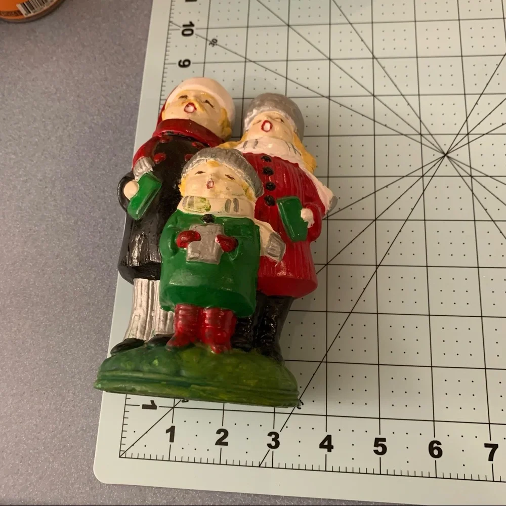 Vintage Christmas Caroling Family Ceramic Figurine Statue // REPAIRED/FLAWS